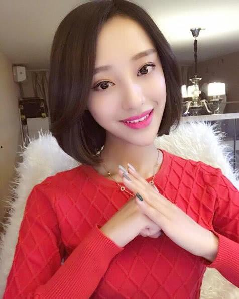 女网红最新爆料大全图片,揭秘娱乐圈不为人知的秘密瞬间  第1张